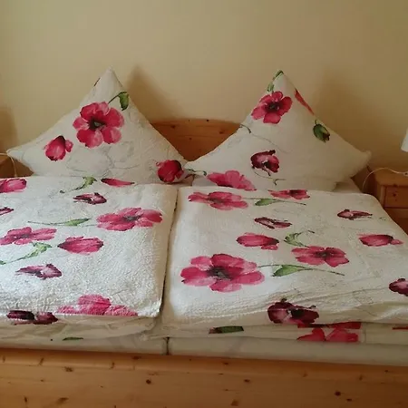Holiday home Kl Bauernhaus Mit 2 Badern Welschenbach
